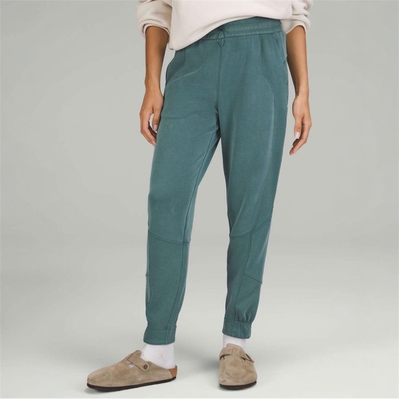 lululemon athletica Pants - Lululemon Brushed Softstreme Ribbed High-Rise Jogger•Green Jasper